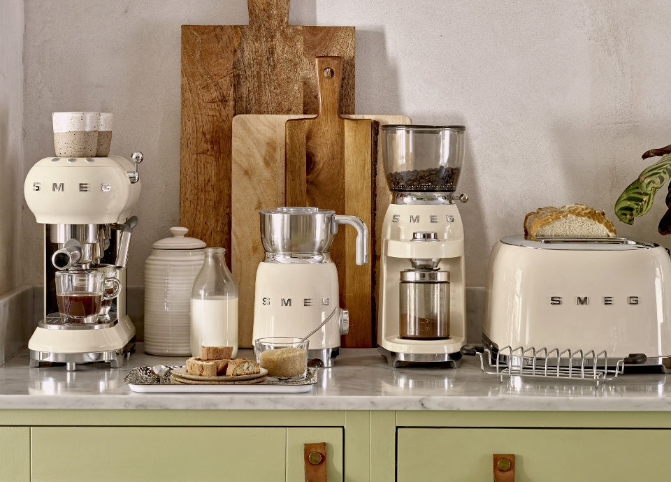 Pequeño electrodomesticos Smeg - Jemaq