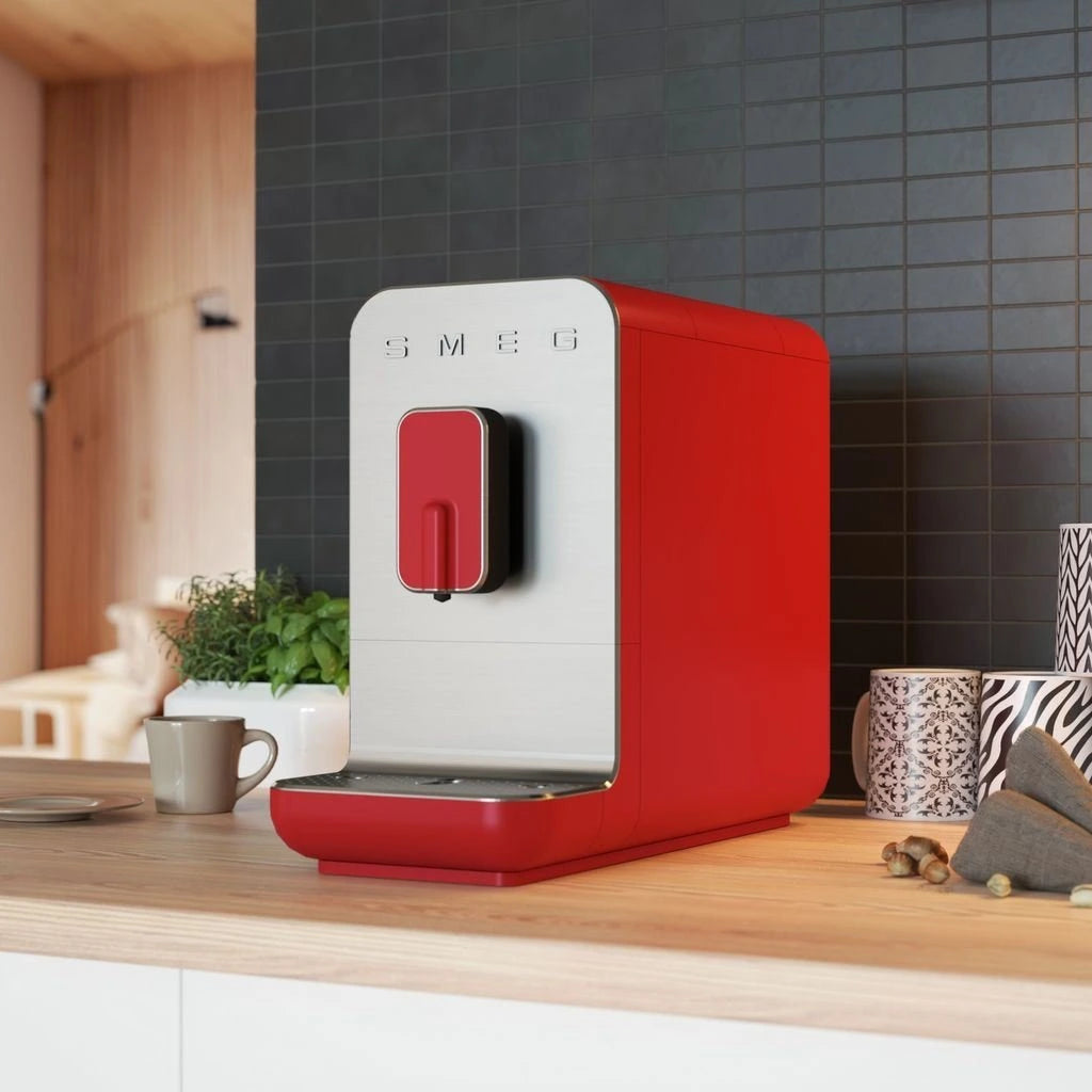 Cafetera Expresso superautomatica Smeg 50'style - Jemaq